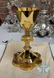 "The Crusader" Gothic Chalice and Paten - Item RD-002