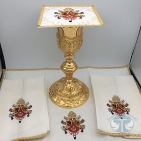 Pope Benedict XVI Items Pope Benedict XVI Embroidered Altar Linen Set