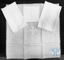 Clergy Items White Embroidered Italian Altar Linen Set