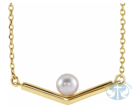 Misc Jewelry and Gifts Cultured White Akoya Pearl V 18" Necklace